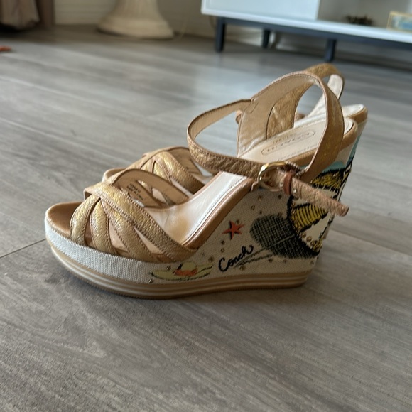 Coach Caroline Beach Wedges - Picture 2 of 6